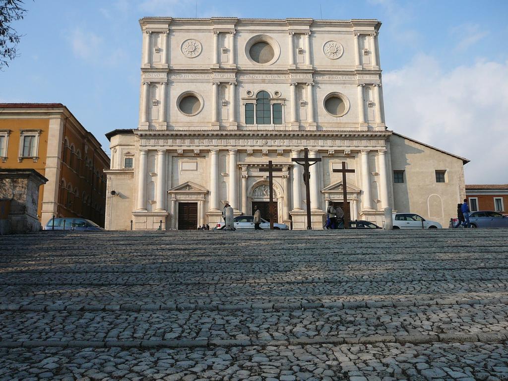 Hotel Castello LʼAquila Exterior foto